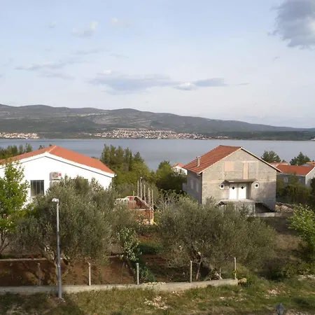 In - Zadar Riviera 7998 *