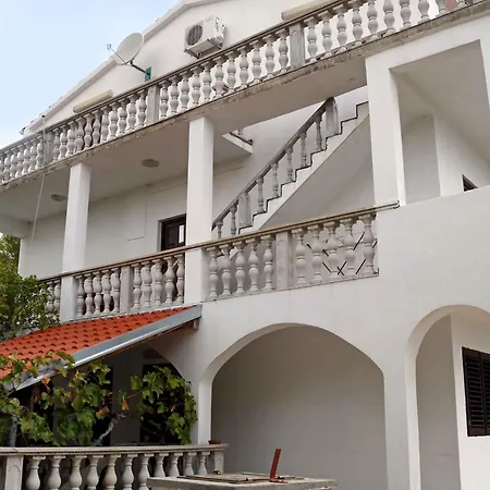 In - Zadar Riviera 7998 *